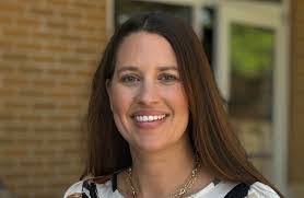 Lindsay Herron's Instagram, Twitter & Facebook