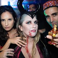 I'm co-hosting a dance party this weekend with a whole load of other  @nomadicvintagepdx . See you there!