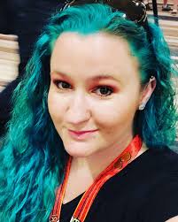 Help us settle a debate, is it Gemini hair or split dye? Hair by  @tk.colorss (she/her) ❤️🤍 #PulpRiot is the paint. 🎨 Shades used: Shag Rug  + Pyro + Fly Trap