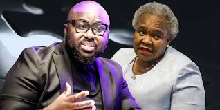 Sisisi Tolashe: Is Minister Shielding Adviser in 'Romance' Scandal? - Imagen ilustrativa del artículo