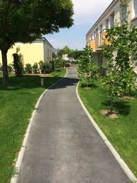 Une journée fanstastique à passer en famille à la découverte de 4000 animaux sur 22 nouveau : Jardin De La Residence Picture Of Les Jardins De Beauval Saint Aignan Tripadvisor