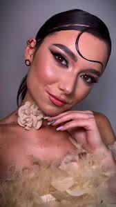 ••Ｎｕｄｅ ｆｌｏｗｅｒ•• 🥟 #makeuplooks @Oana David  🍬#—————————————————————————————— #makeup #makeupartist #makeuplook  #makeuptransformation #makeupvideos #makeupinspiration #glam #nude #skin  #nudemakeup ...