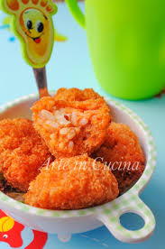 Pangrattato o crackers frullati, o snack di riso senza glutine frullati. Polpette Di Riso Al Sugo Ricetta Facile