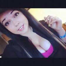 Cassandra lambert (@4everyoung_420)