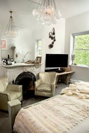 Thus, the jpda has designed these beautiful interiors, in a small studio apartment located in east village, new york, organizing with maximum efficiency a small space in order to offer to the client all the facilities. Pretty Small Space Living In Nyc Jws Interiors