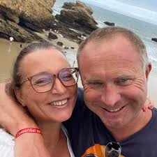 Un policier court après un joggeur qui tente d'échapper à un contrôle  d'attestation de déplacement… raté ! Ça fera 135€ Monsieur 👮‍♂️❌ (via @La  Voix du Nord)