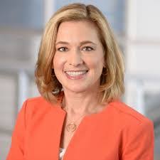 Kelly Ricker's Instagram, Twitter & Facebook