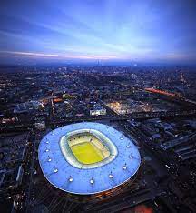Ses pays frontaliers sont l'espagne, la belgique, l'allemagne, la suisse, l'italie et monaco ainsi qu'andorre. Le Stade De France Temple Du Sport Et Du Spectacle Vivant