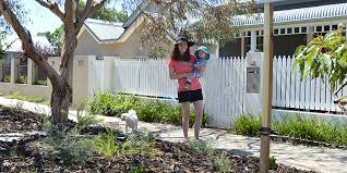 A verge planted with native ground covers is far more attractive than lawn or synthetic grass and actually becomes an extension of your liveable area. City Of Subiaco To Verge Or Not To Verge