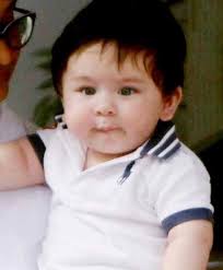 This Is One Thing That Taimur Doesn T Like About His Mommy Kareena Taimur Ali Khan Kareena Kapoor Baby Taimur Ali Khan Pataudi