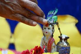 Lord krishna is considered the eighth avatar of lord vishnu, the preserver among the trinity. Pwtgpalsiexl2m