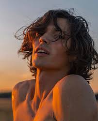 男美男氛围triggers 帅哥特点素材姿势-花瓣网|陪你做生活的设计师