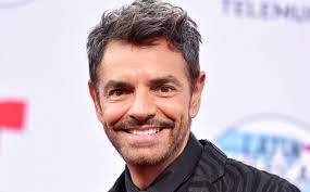 The order of these top eugenio derbez movies is decided by how many votes they receive, so only highly rated eugenio derbez movies will be at the top of the list. Eugenio Derbez Como Mujer Comparte Foto Con Su Peculiar Humor