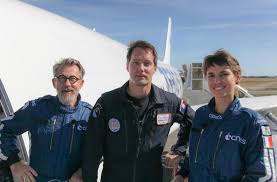 Effectuez des recherches dans l'index de livres complets le plus fourni au monde. Le Monde De Jamy France 4 Thomas Pesquet Je Ne Suis Ni Un Surhomme Ni Un Prix Nobel