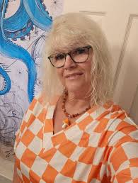 Pam Grzembski-Griffith 😍😍😍 Pam never looks bad in any fit!!