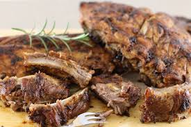 500 g de carne tocata de porc 500 g de carne tocata de vita 250 g de costita afumata 150 g de orez 2 cepe 2 capatani de varza murata 3 linguri de bulion 11 de bors 1 legatura de patrunjel verde sare. CostiÅ£e De Porc La Cuptor Secretul Unei Fripturi Fragede Si Gustoase Epoch Times Romania