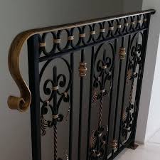 0533 334 67 82 Ferforjekapilar Demirkapilar Kapimodelleri Villakapilari Yalikapilari Malikanekapila En 2020 Con Imagenes Ventanas De Metal Ventanas De Hierro Balcon De Hierro