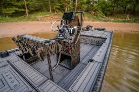 Motor is a mud buddy hdr 40hp with 230 hours very strong running motor. Prodigy Boats 2066 Platinum Bay Series Tinboats