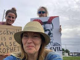 Plathville family opposes Zac and Lydia's wedding