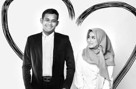 Hebat prewed baju hitam putih gallery pre wedding. 8 Pilihan Inspirasi Prewedding Dengan Tema Unik Parasayu Net