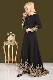 Selain gamis, anda juga bisa memilih baju kondangan lengan panjang. Gaun Muslim Terbaru Yang Bisa Anda Jadikan Inspirasi Saat Ke Pesta