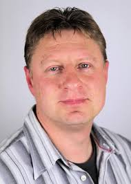 Platz 16 Thomas Steigerwald Kapellenweg 7, 96182 Reckendorf 44,  Verheiratet, 2 Kinder Postfachkraft bei der Deutschen Post AG/DHL  Arbeitsschutzbeauftragter bei der DPAG SPD Beisitzer im OV Vorstand Hobbies  Familie und alles was