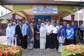 Pusat perkembangan kemahiran kebangsaan serendah. Dr Wan Azizah Ismail On Twitter Pihak Malaysia Airports Bhd Telah Sudi Menyumbangkan Peralatan Ict Dan Kelengkapan Bagi Menambahbaik Kemudahan Di Makmal Komputer Pusat Perkembangan Kemahiran Kebangsaan Serendah Https T Co Ronnsvvhb6