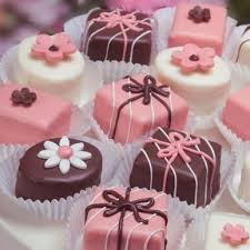 Liquoricecake Em 2020 Doces Finos Como Fazer Doces Finos Doces