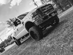 The large tread blocks have many sipes, or cuts in the tread rubber to aid in snow and wet traction. 2008 Ford F 250 Super Duty Wheel Offset Aggressive 1 Outside Fender Suspension Lift 8 1094439 Team Stance