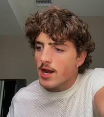 Benson Boone è il figlio di Danny e Kurtis : r/DannyGonzalez