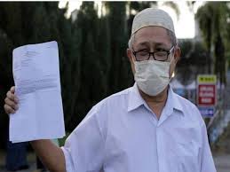 Terdapat kes di mana calon tidak menerima emel panggilan memasuki peperiksaan online, tetapi selepas membuat semakan secara. Usia Bukan Penghalang Warga Emas Duduki Spm
