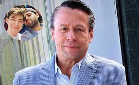 No lo hagan, no comprometan el futuro de sus hijos. Pagina 1 Hijo De Alfredo Adame Sale Del Closet Y Presenta A Su Novio Diario La Prensa