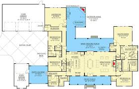 Plan 56454sm Country Classic With Porte Cochere Accessible Motor Court Country House Plans Family House Plans Dream House Plans