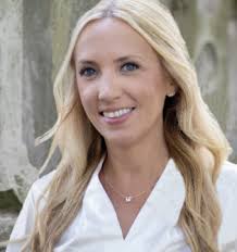 Amanda Susko's Instagram, Twitter & Facebook