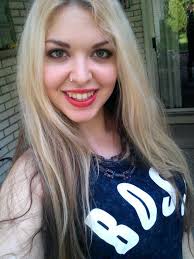 THE AGONIST's VICKY PSARAKIS: 'I'm Not The Only Girl In The Band' : Новости  : DARKSIDE.ru