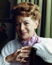 Jean Alexander dies: Who was Jean Alexander? Hilda Ogden actress's life  remembered