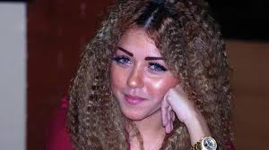 وزير الطيران يوضح تأثير كورونا على المضيفات: Ø£Ø²Ù…Ø© Ø¨ÙŠÙ† Ø³Ø§Ø±Ø© Ø³Ù„Ø§Ù…Ø© ÙˆÙˆØ§Ù„Ø¯Ù‡Ø§ Ø¨Ø³Ø¨Ø¨ Ù…Ù„Ø§Ø¨Ø³Ù‡Ø§ Ø§Ù„Ø¬Ø±ÙŠØ¦Ø© Ù…Ø¬Ù„Ø© Ø³ÙŠØ¯ØªÙŠ