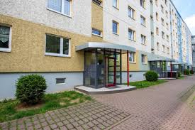 Hier kannst du für jena ein gesuch schreiben. 3 Zimmer Wohnung Zu Vermieten Schrodingerstrasse 19 07745 Jena Winzerla Mapio Net