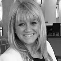 Julie Naylor 💛❤💚💙