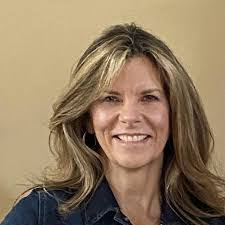 Danielle Ali's Instagram, Twitter & Facebook