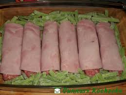 Schinken Hack Rollchen Mit Grunen Bohnen Schinken Hack Rollchen Lebensmittel Essen Rezepte
