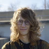 Kimberly Eisner's Instagram, Twitter & Facebook