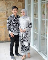 Baju copel ayah ibu borkat acara lamaran anak / jual baju. 30 Model Batik Sarimbit Keluarga Couple Modern Terbaru