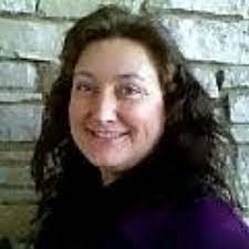 Lisa Emmer's Instagram, Twitter & Facebook