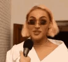 Pabllo vittar divulga foto da primeira música do deluxe do álbum 111, parceria com o cantor chamaleo. Pabllo Vittar Gif Pablovittar Trans Discover Share Gifs