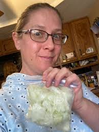 Freezing onions and garlic for cooking