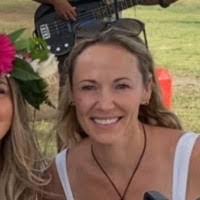 Lori Branstetter's Instagram, Twitter & Facebook