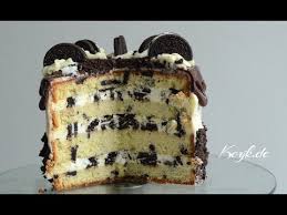 Ich habe das rezept für den oreo kuchen aus meinem kochbuch abgewandelt und die vegane variante gebacken. Oreo Kuchen Oreo Im Kuchen In Der Fullung Und Um Den Kuchen Herum Oreo Drip Cake Rezept Youtube