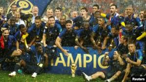 Franța este prima echipă calificată în semifinalele campionatului mondial care se desfăşoară în aceste zile în rusia. FranÈ›a Este Campioana MondialÄƒ La Fotbal 2018 Video