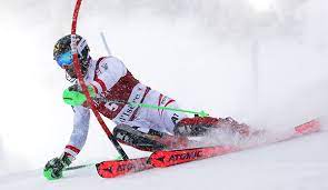 He competes primarily in slalom and giant slalom, as well as combined and occasionally in super g. Ski Alpin Marcel Hirscher Gewinnt Den Slalom Von Val D Isere